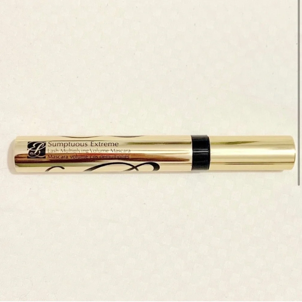 New! Estée Lauder Sumptuous Extreme Lash Mascara extreme black